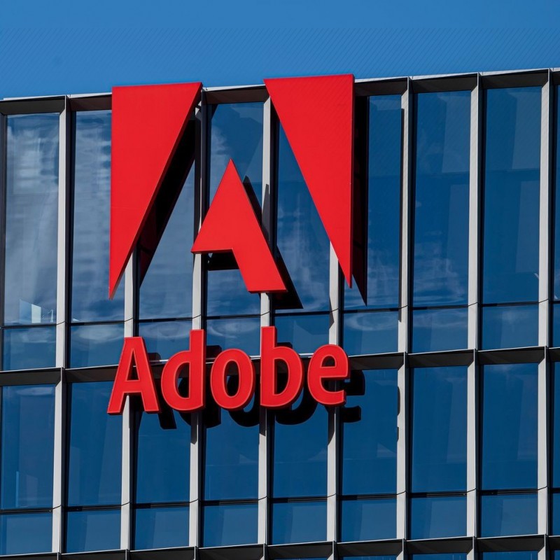 Adobe компанийн хувьцаа 9% уналаа 