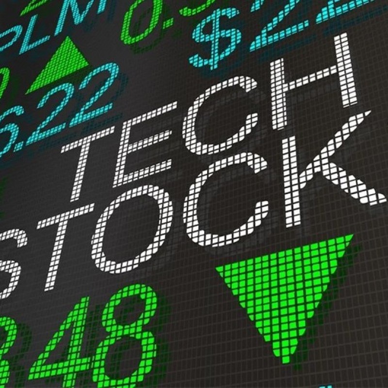 Жижиг хөрөнгө оруулагчид технологийн хувьцаа руу хүчтэй орж байна