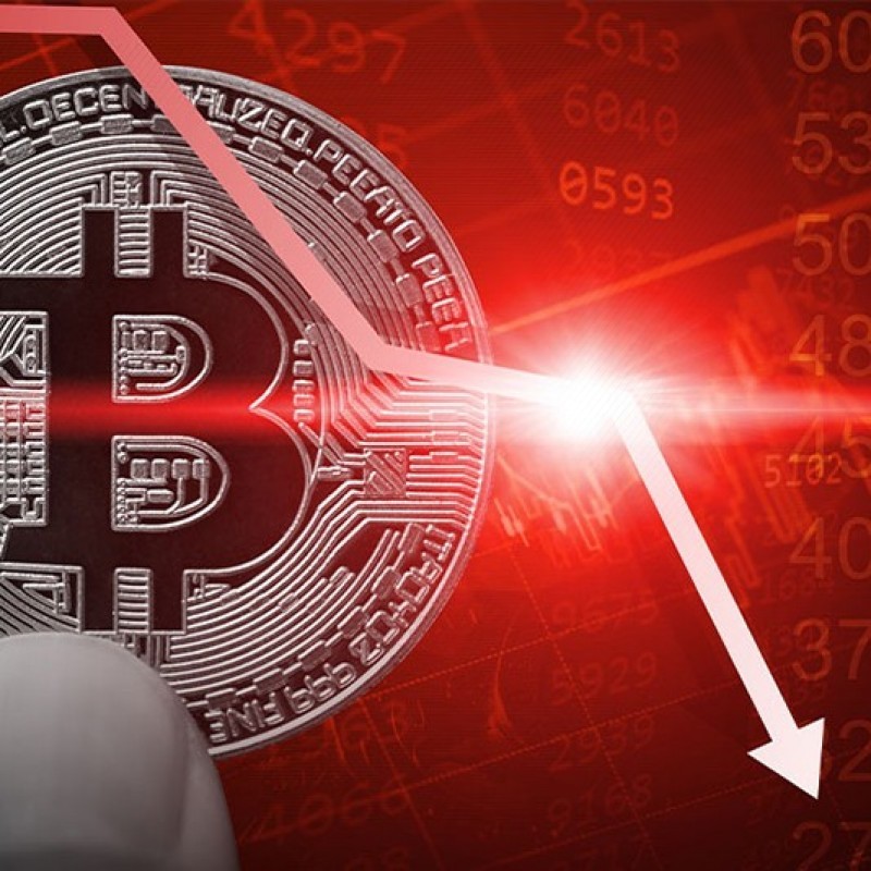 Биткойны ханш оройн цэгээсээ 50 гаруй хувиар унаж, $60,000-т хүрлээ
