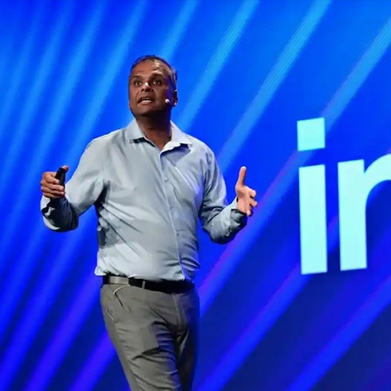 Intel-ийн Ерөнхий Захирал OpenAI Компани Руу Шилжив