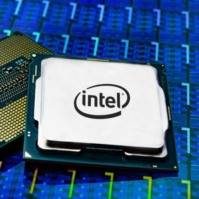 Intel компани сүүлийн 15 жилд байгаагүй ашигтай ажиллаж байна